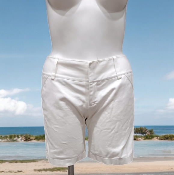 Gianni Bini Pants - Gianni Bini Modern Fit Shorts Women’s White Mid Rise Casual Sz 12 Cotton Stretch